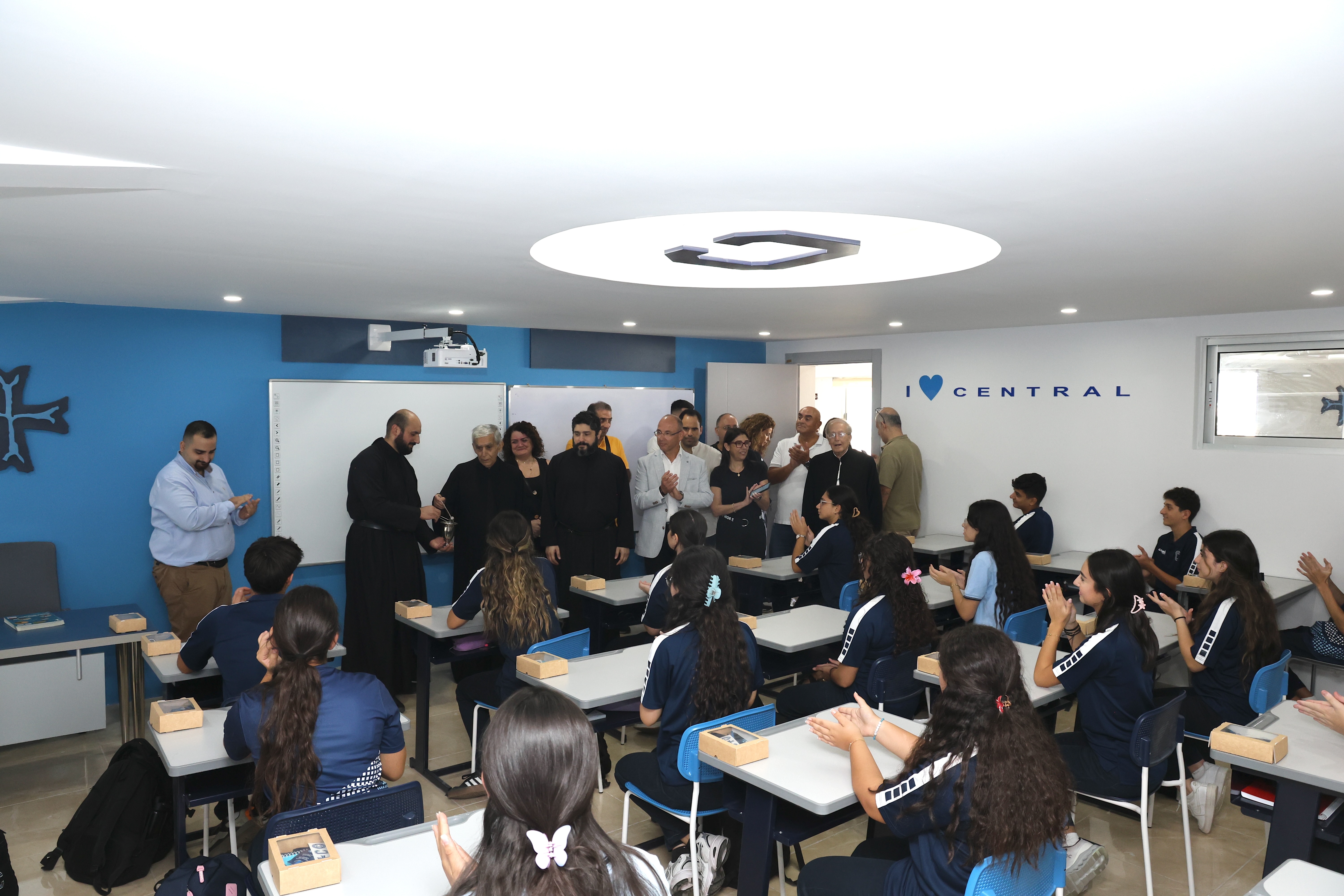 الصفوف النموذجيّة